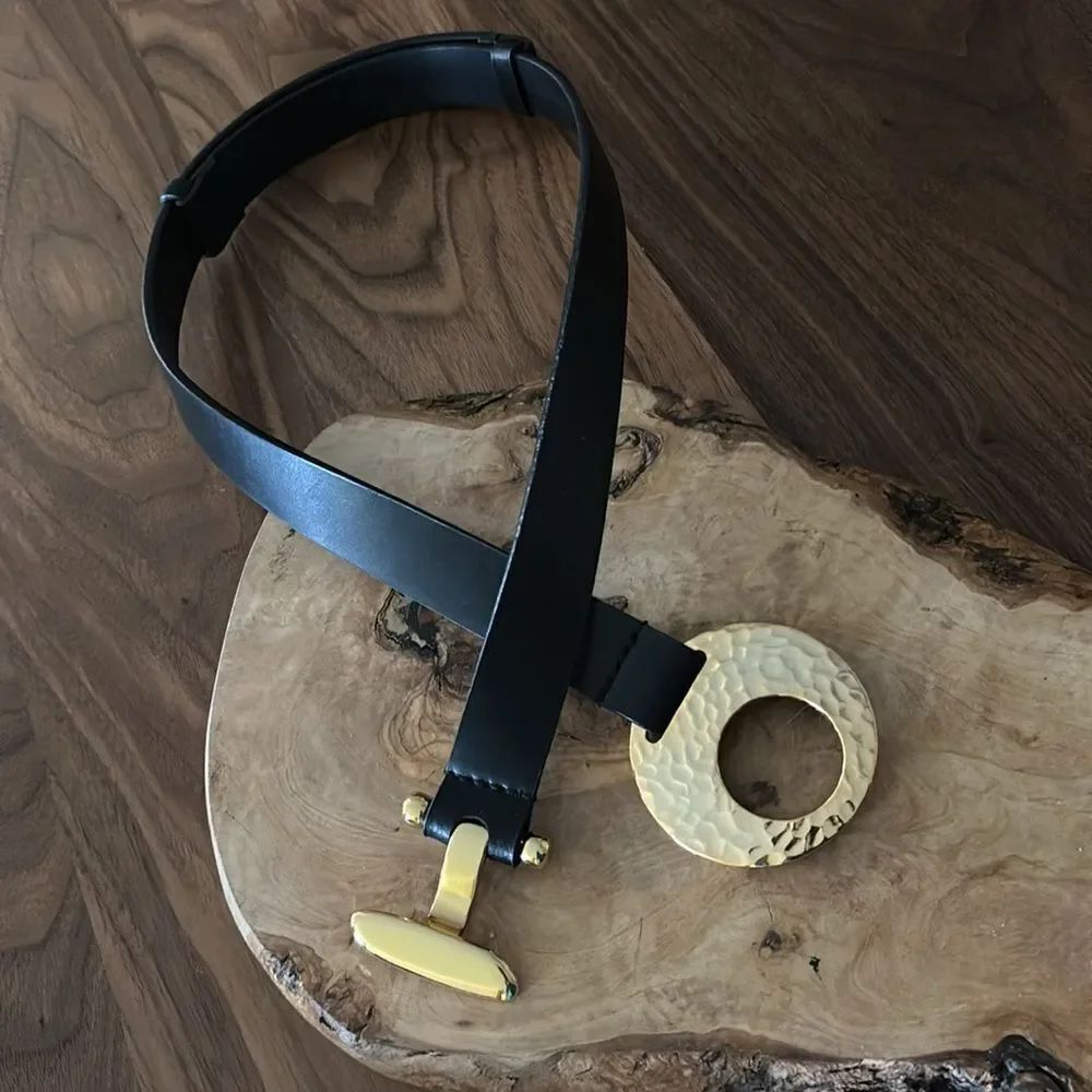 Chico's Black and Gold Women's Belt - S